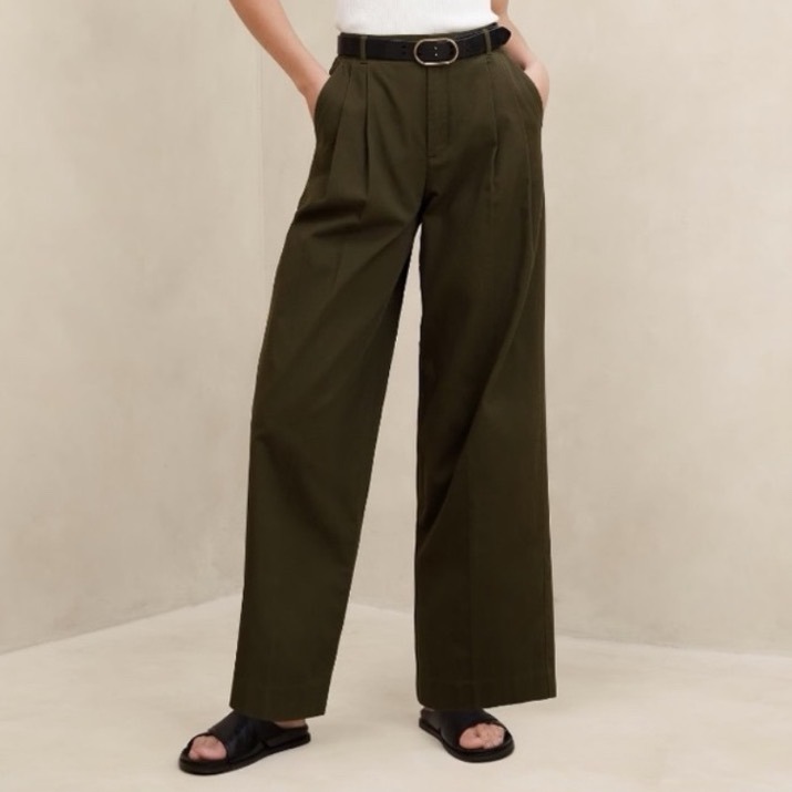 Nwt Banana Republic Pleated Trouser In Camo Green Size 14